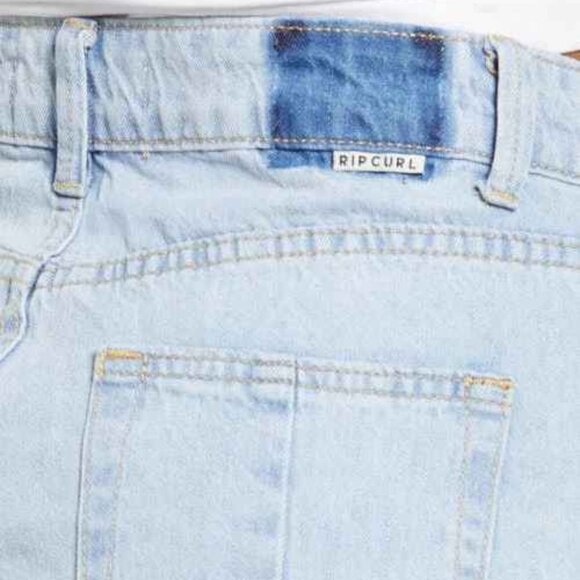 RIP Curl Sophie Denim Shorts Size 30 - Picture 16 of 16